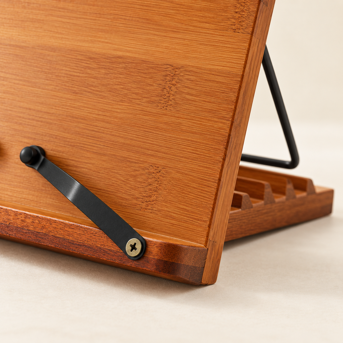 Reading Rest - Compact Bamboo Stand: close-up detail