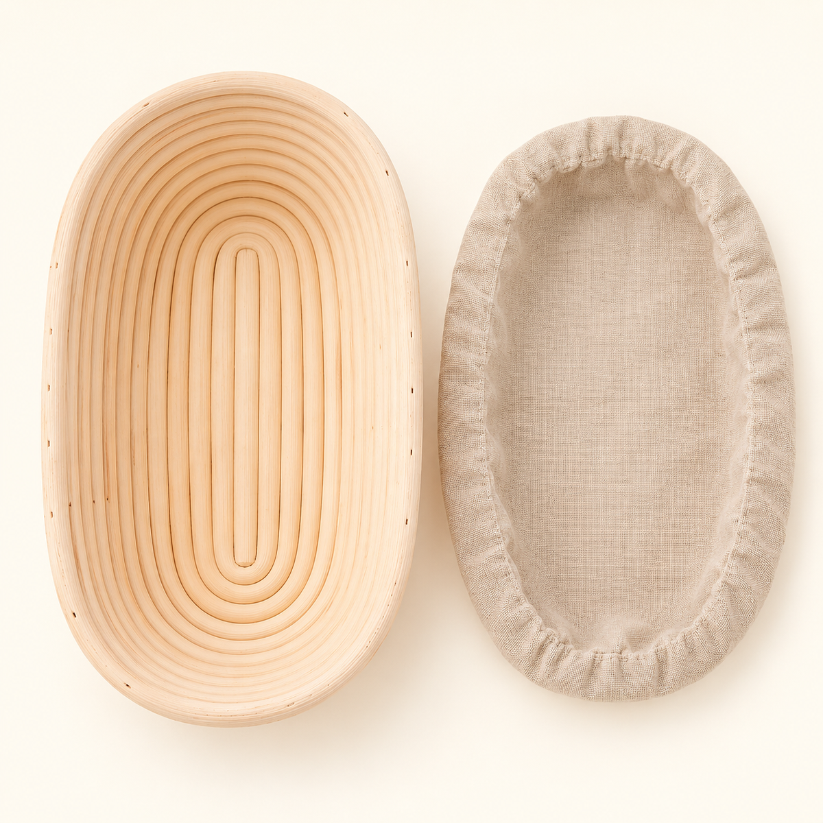 Oval proving basket with liner, another view and included pieces