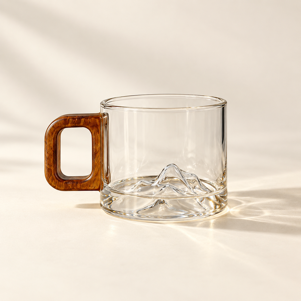 1 matching clear Ridgeline glass coffee cup on a cream background