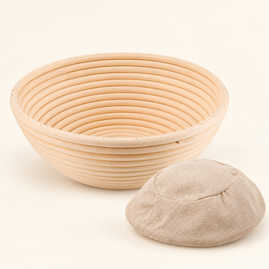 Round proving basket with liner in the cream studio